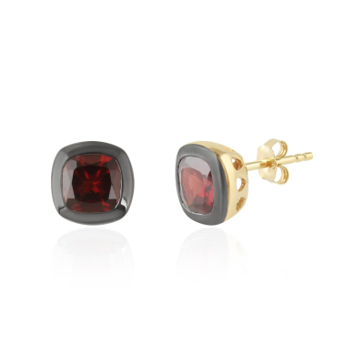 Garnet Studs model E015931