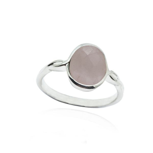 Rozenkwarts Ring model R5-083