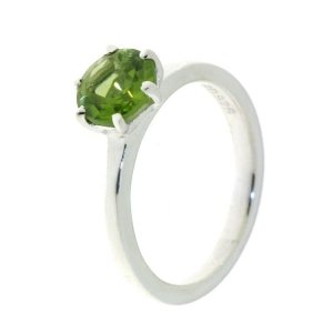 Peridot Ring model R9-026